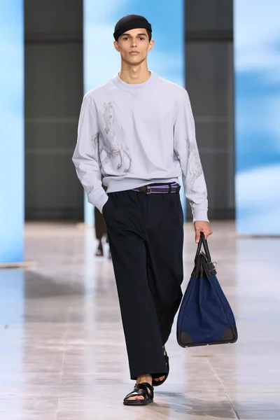 Look 1